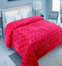 Charger l'image dans la galerie, Couverture Grand Format Gravée – Motif Geometric 220x240 rouge