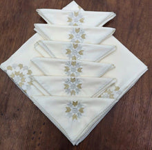 Charger l'image dans la galerie, Nappe et 8 Serviettes Artisanales -B