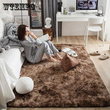 Charger l'image dans la galerie, Tapis en faux fourrure 1,5 x 2 m – Élégance et confort-Marron
