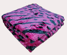 Charger l'image dans la galerie, Couverture d’Hiver King Size – Chaleur et Confort XXL
