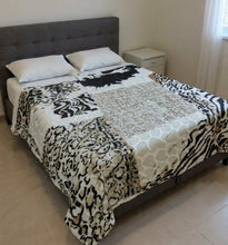 Charger l'image dans la galerie, Plaid en flanelle Tiger
