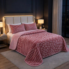 Charger l'image dans la galerie, Couvre lit Plaid +2 Housse taie en Velours Premium 240x220 – turquie Model Savana
