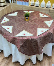 Charger l'image dans la galerie, Nappe et 8 Serviettes Artisanales  Benchrif-rouge
