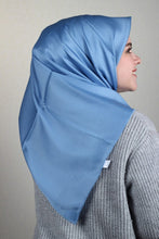 Charger l'image dans la galerie, Foulard ,écharpes carrées en satin de soie Turc - Couleurs clair
