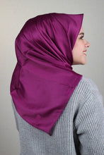 Charger l'image dans la galerie, Foulard ,écharpes carrées en satin de soie Turc - Couleurs Fonce
