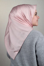 Charger l'image dans la galerie, Foulard ,écharpes carrées en satin de soie Turc - Couleurs clair
