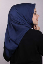 Charger l'image dans la galerie, Foulard ,écharpes carrées en satin de soie Turc - Couleurs Fonce
